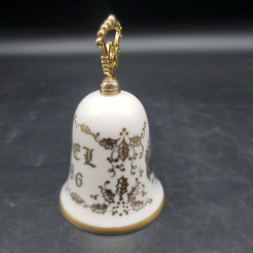 Vintage Gorham 1986 Noel Christmas Bell Fine China Holiday Sleigh Scene